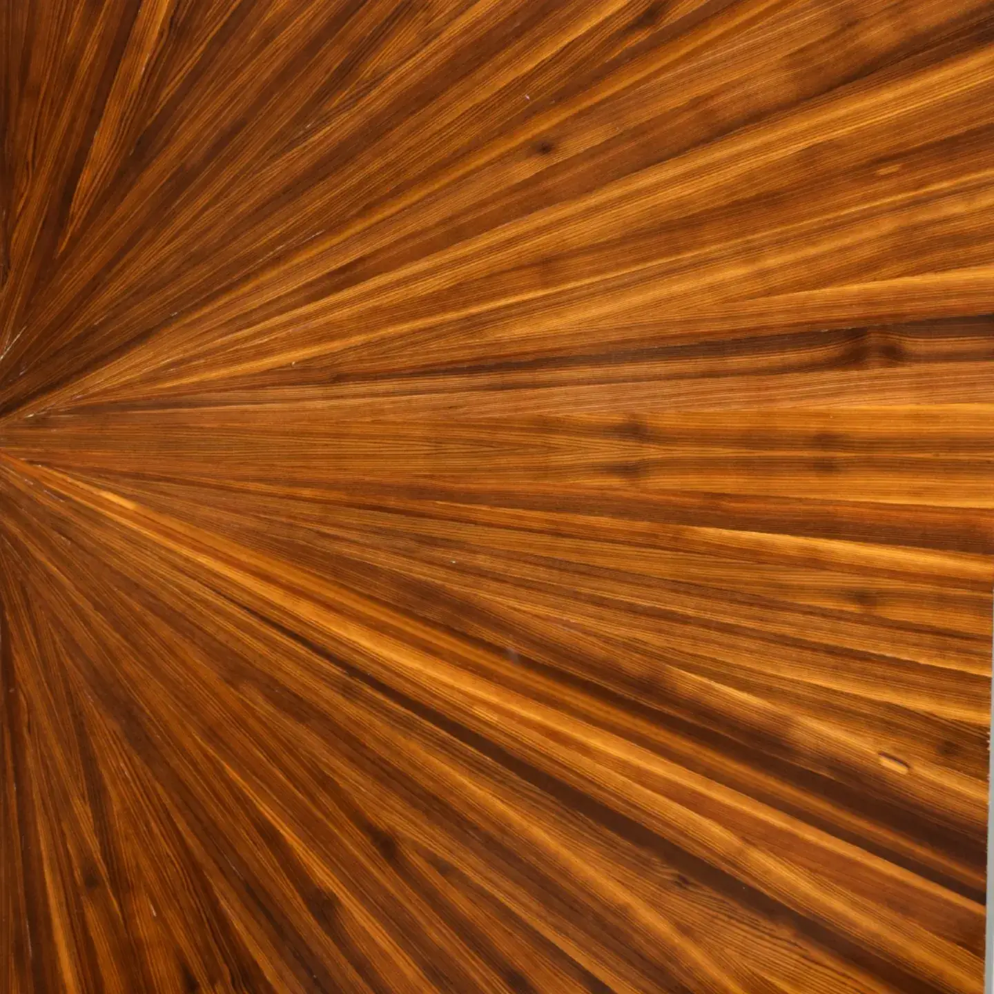 Sunburst-matched decorative veneer